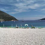 Rodi-poros Village Villa *