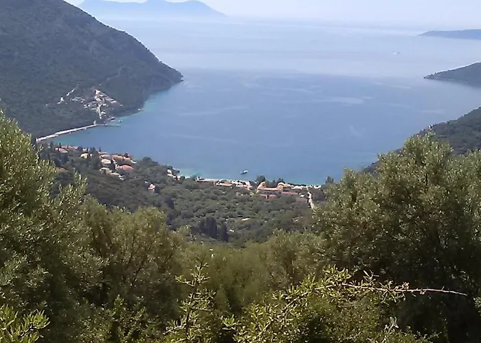 Rodi-poros Village